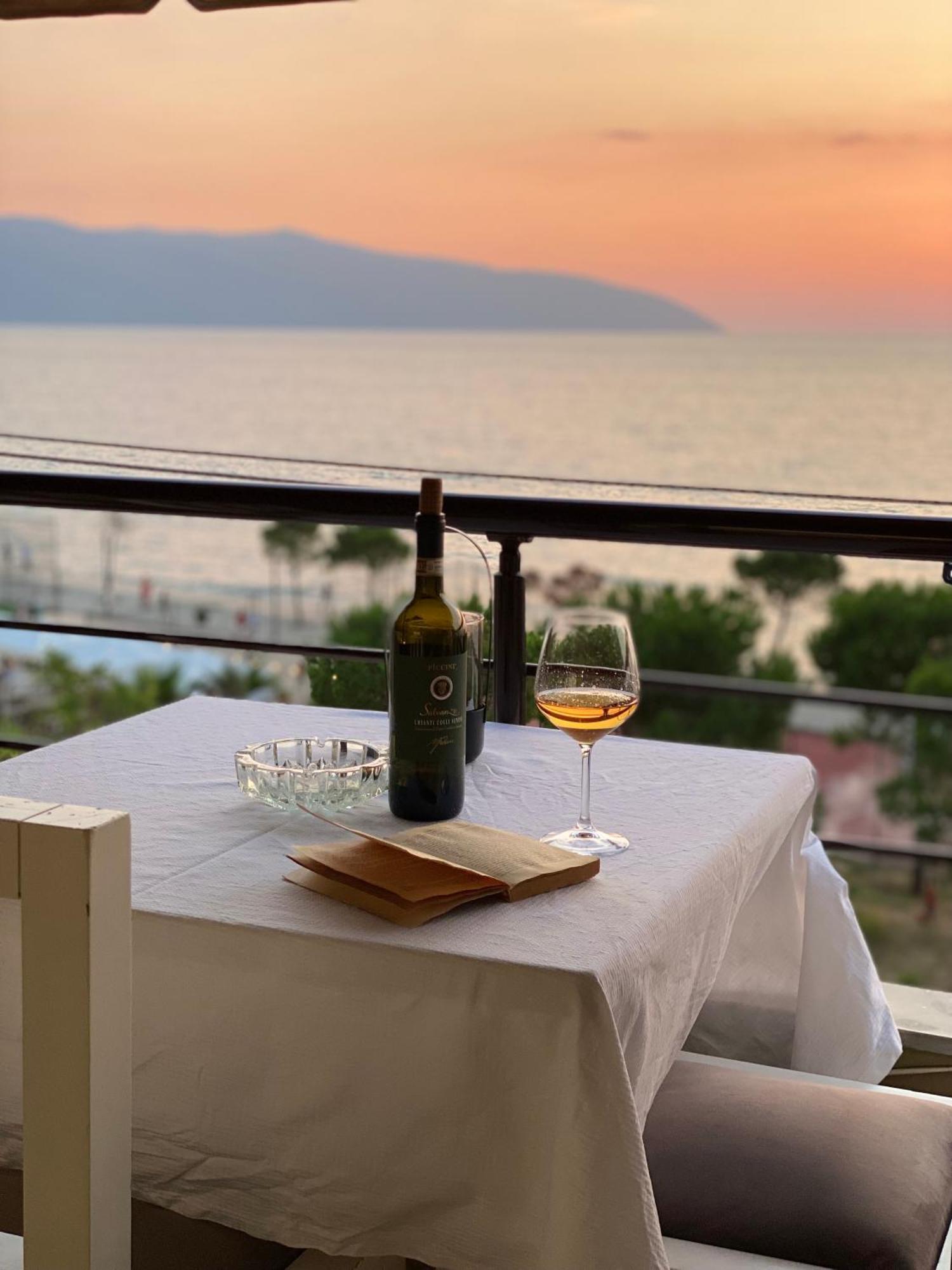 Soleil - Sea View With Balcony Wlora