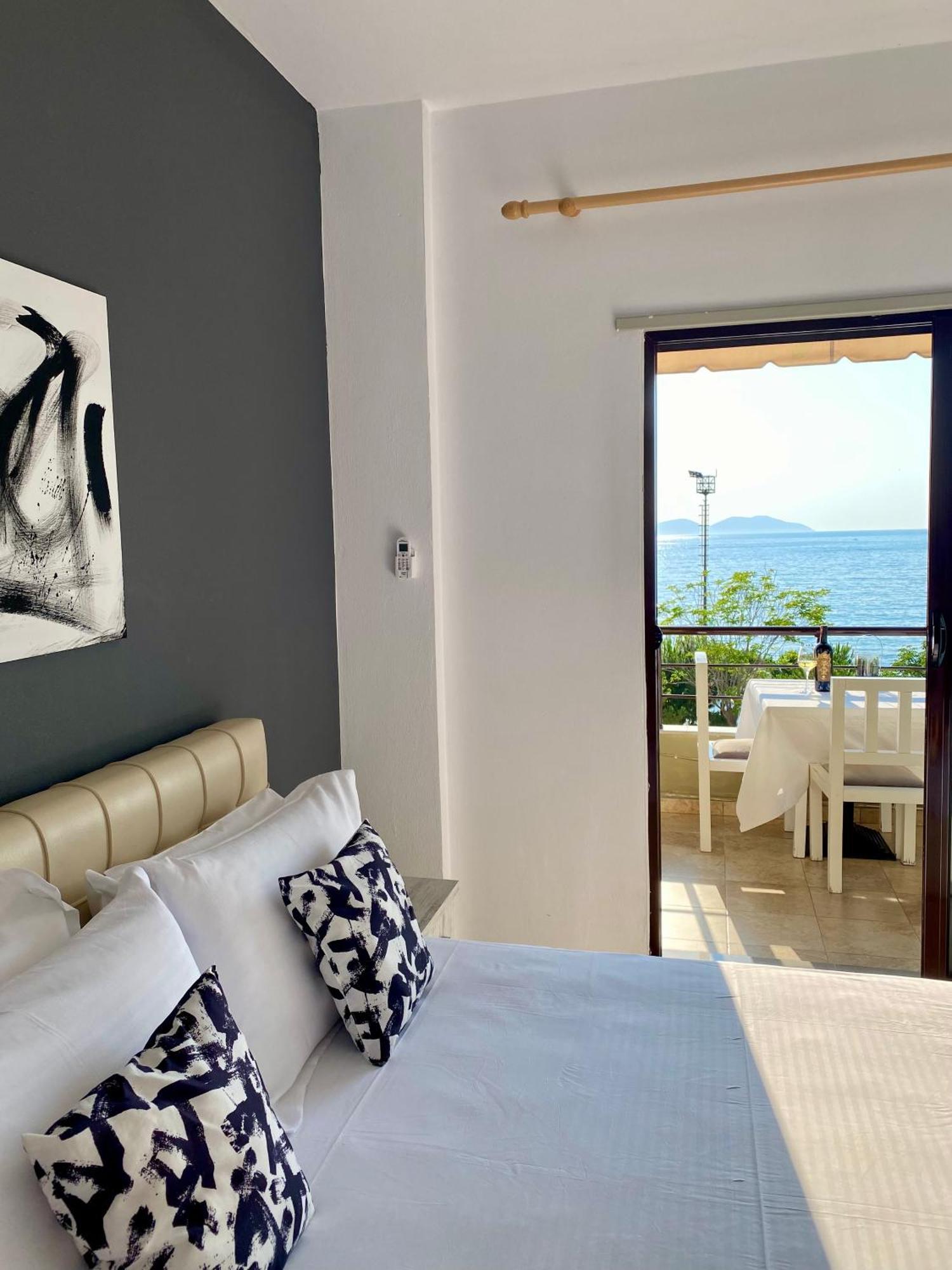 Soleil - Sea View With Balcony Apartamento Vlorë